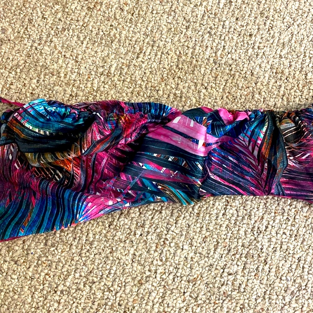 Dress - Picture 3 of 4